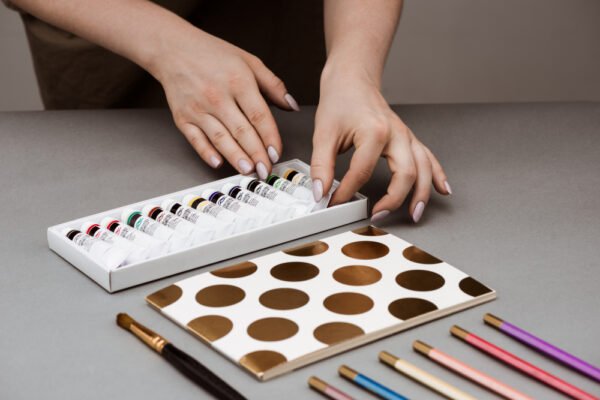 Pro Nail Art Course – Gel, Chrome & Minimalist Designs