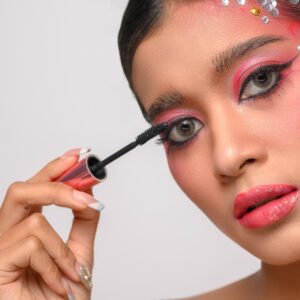 Party & Occasion Makeup Techniques – Bold, Smokey, Glam