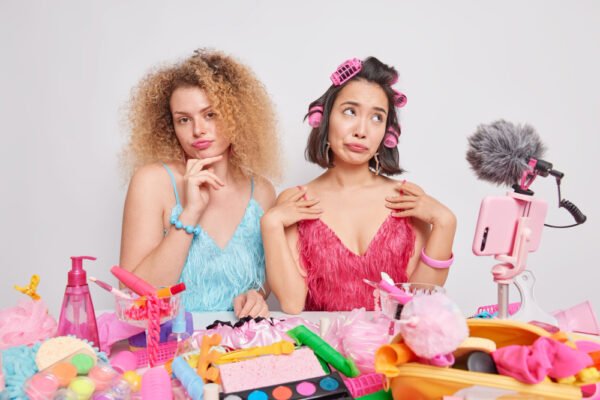 Hairstyling Essentials – Curls, Braids, Buns & Bridal Updos